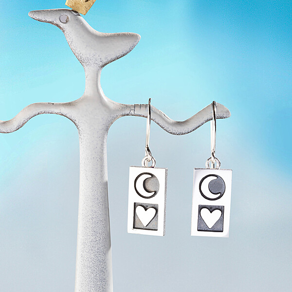 Alan Ardiff - Earings - To the Moon and Back